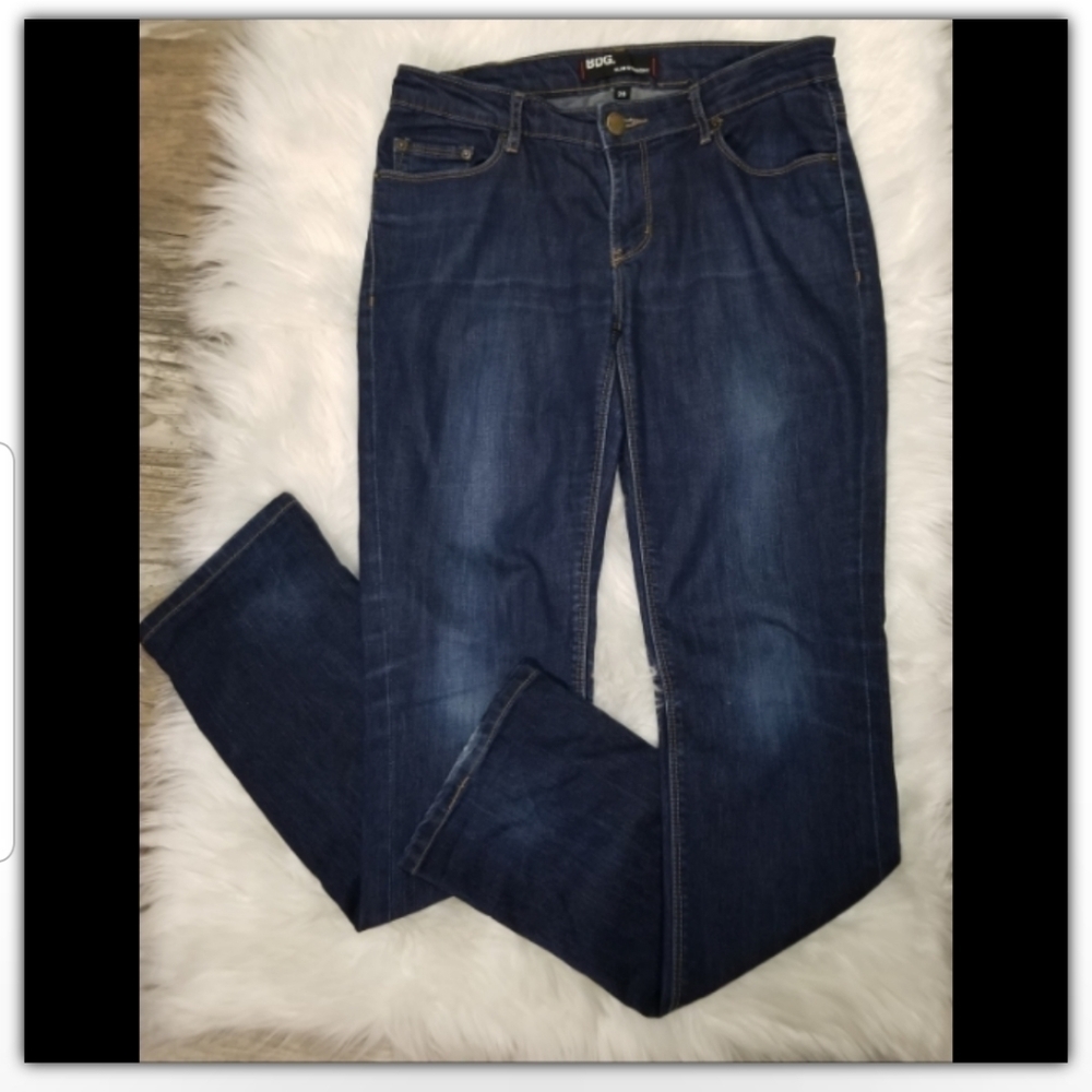 BDG Slim straight jeans size 28